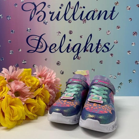 🌟SKECHERS LIGHT UP SNEAKERS FOR GIRLS - Picture 5 of 10